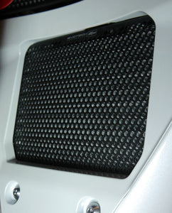 YAMAHA YZF-R1& R1M 2015+ Oil Cooler Guard by Evotech Performance