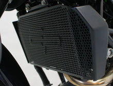 Load image into Gallery viewer, Evotech Performance KTM 125 Duke 2011-16 Radiator Guard Protection