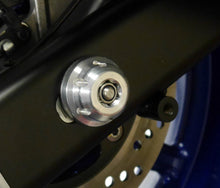Load image into Gallery viewer, SUZUKI SV650 (2016 onwards) Rear Spindle Bobbins by Evotech Performance